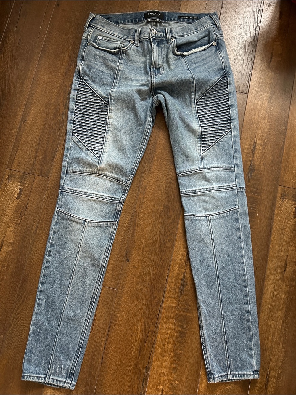 PacSun Women's Skinny Moto Jeans in Light Blue Wash